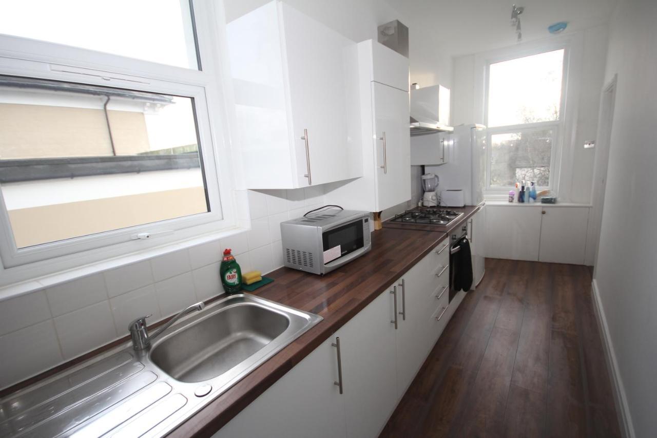 Great West Road Apartments Flat C London Eksteriør billede