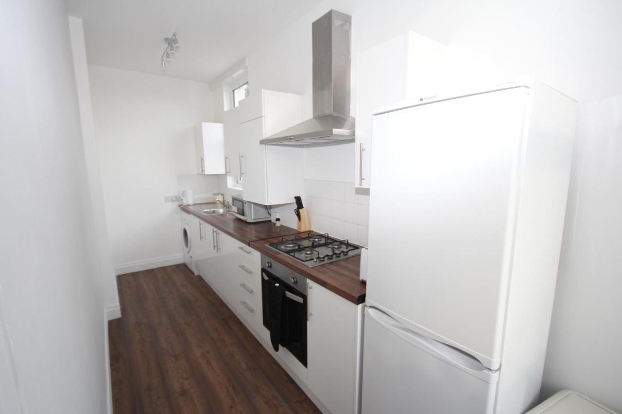 Great West Road Apartments Flat C London Eksteriør billede